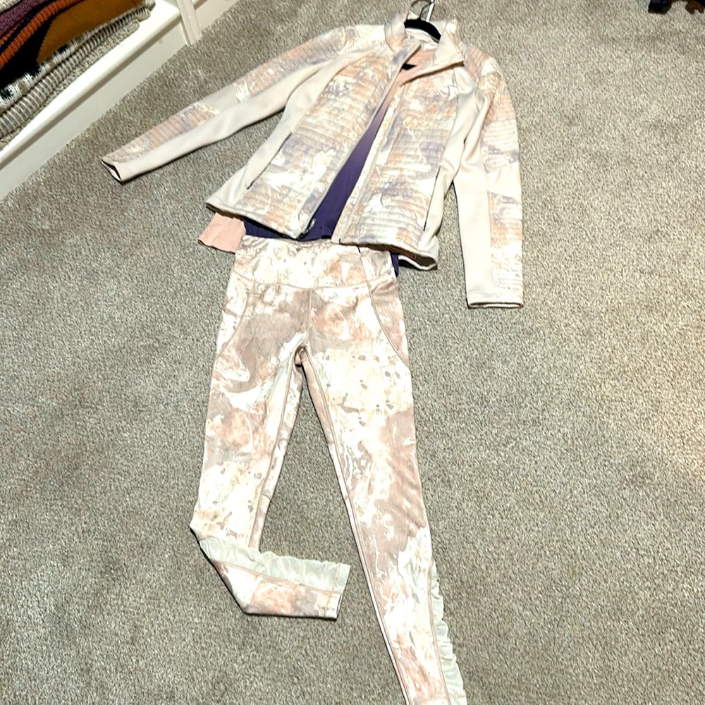 Gold foil marble legging